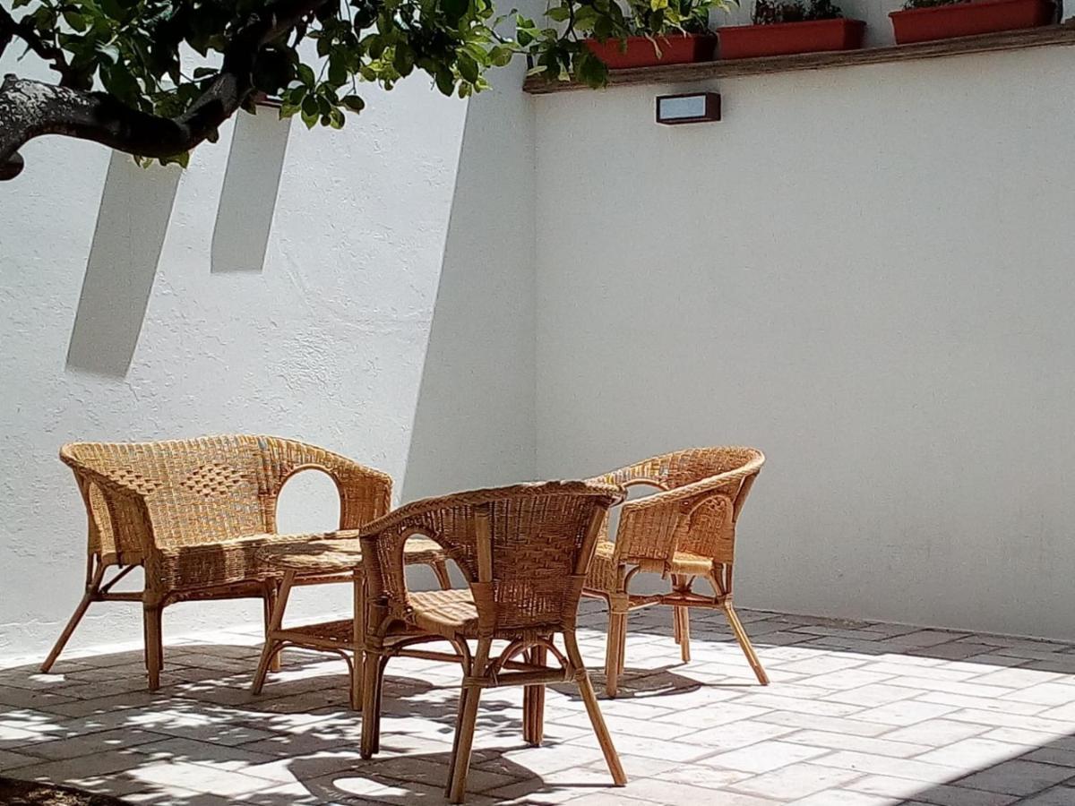Cortile Calinea Bed and Breakfast Castrignano del Capo Εξωτερικό φωτογραφία