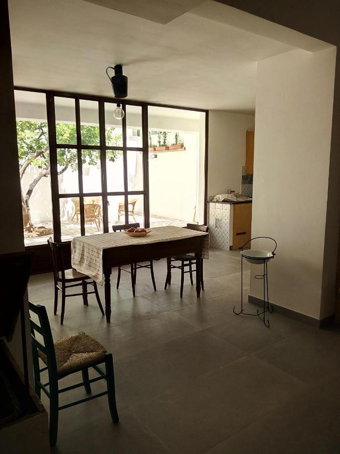 Cortile Calinea Bed and Breakfast Castrignano del Capo Εξωτερικό φωτογραφία